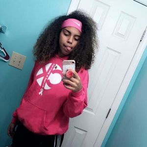 Meet your Posher, Lily